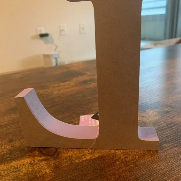 Ashland Tabletop Decor letter "L" - Picture 2 of 6